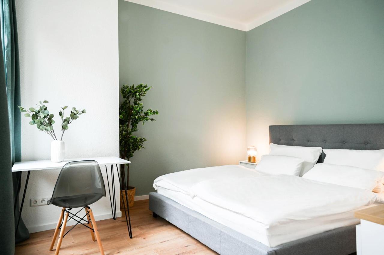 50Qm Apartment In Krefeld Zentral Gelegen Mit Hohen Decken - Beuys Apartments - Krefeld Bagian luar foto
